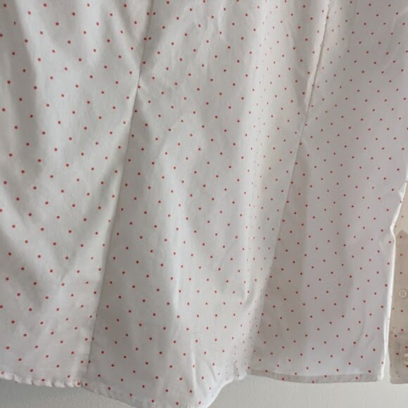 LLBean White and Pink Polka Dot Button Down Size MP - Picture 4 of 10